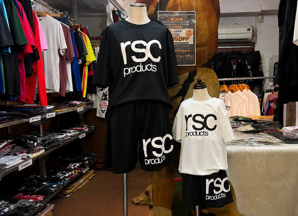 親子で楽しむ、おそろいのRSCロゴコーデ