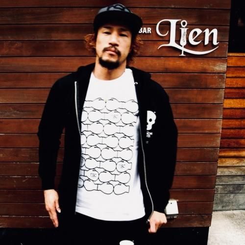 “グローブ柄” Tシャツ（全３色）