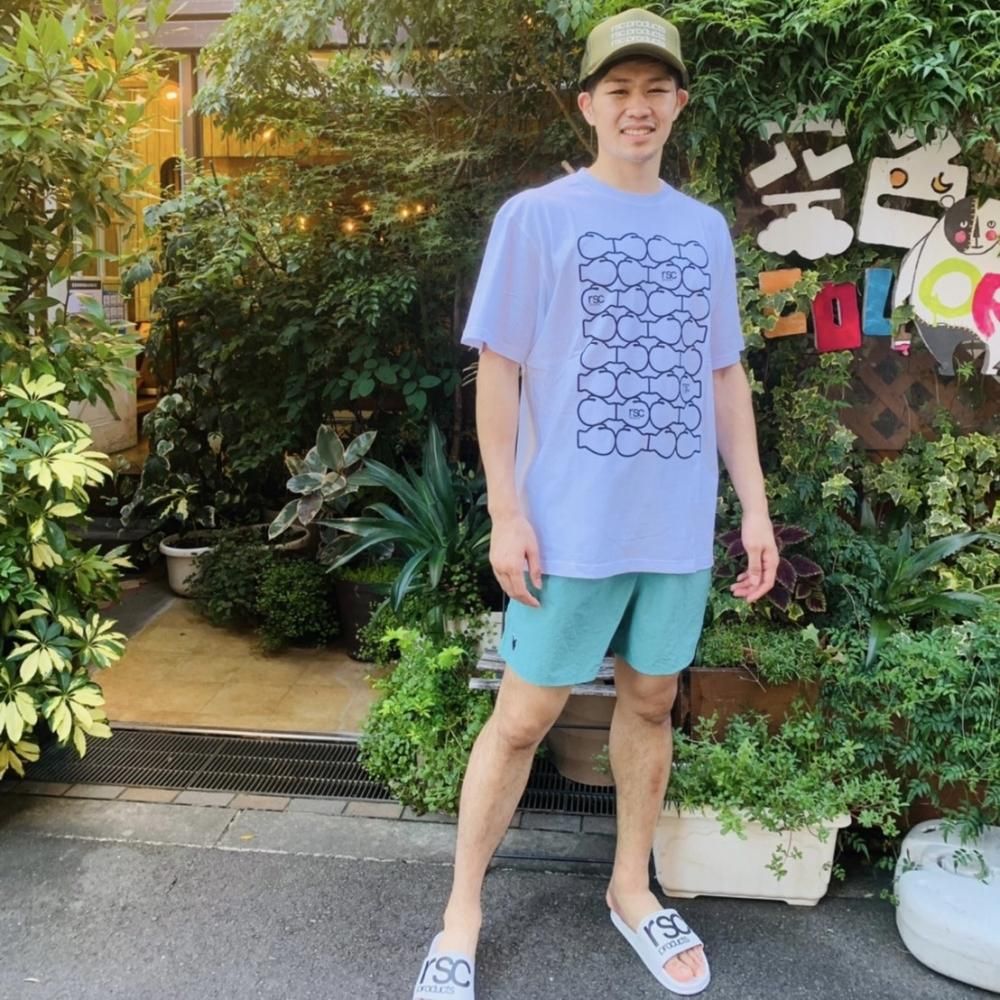“グローブ柄” Tシャツ（全３色）