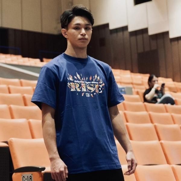 RISE"KAREZMAD"Tシャツ（全2色）