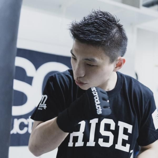 RISEコラボTシャツ