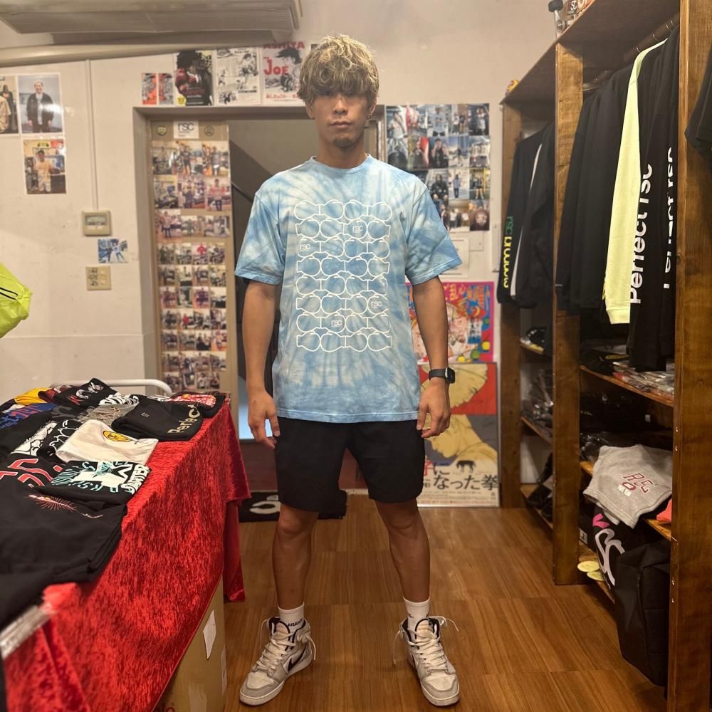 【40%OFF OUTLET SALE】ボクシンググローブ総柄 タイダイTシャツ