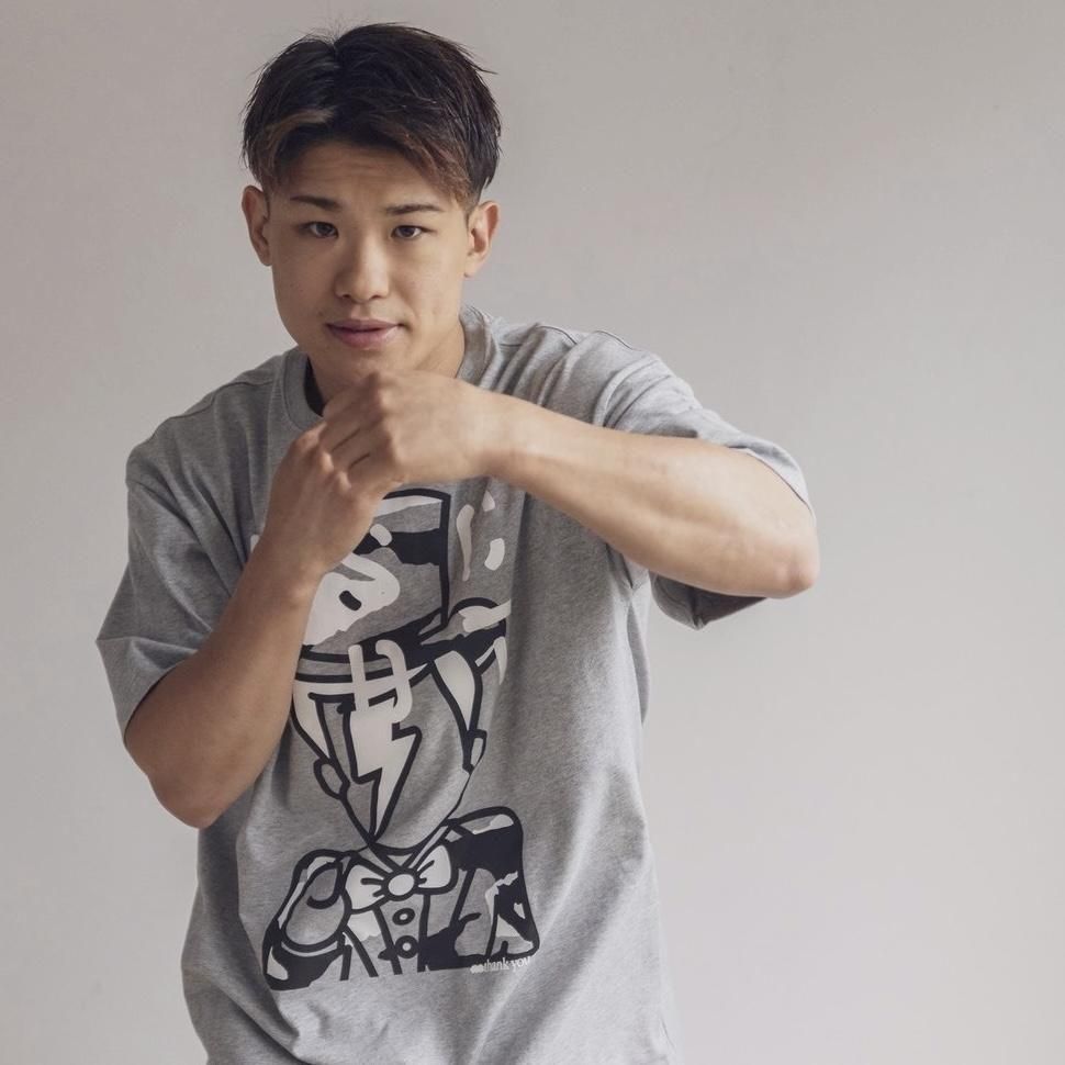 【新作】“IWU” ビッグシルエットコットンTシャツ（全3色）