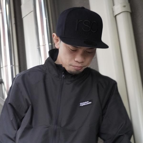 ロゴ ベースボールキャップ (黒黒)